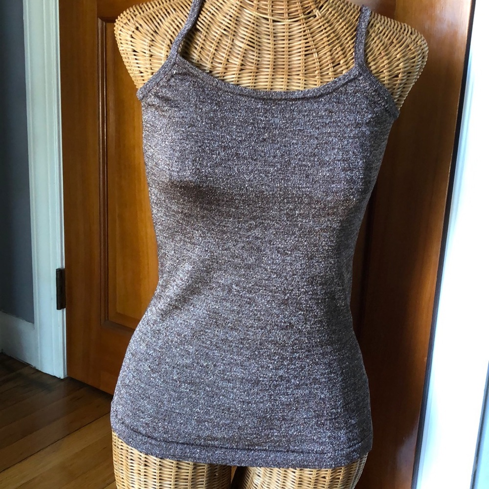 Gold/silver metallic tank size med
